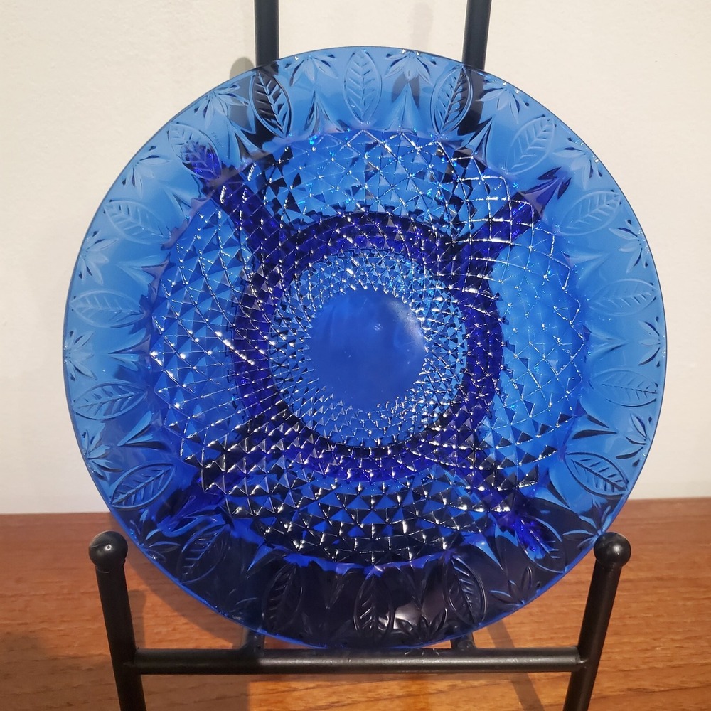 Vintage‎ Avon Royal Sapphire Cobalt Blue Embossed Glass Divided Relish Tray 10" - Picture 3 of 4